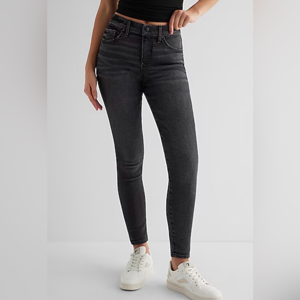 Women's Black Skinny Jeans